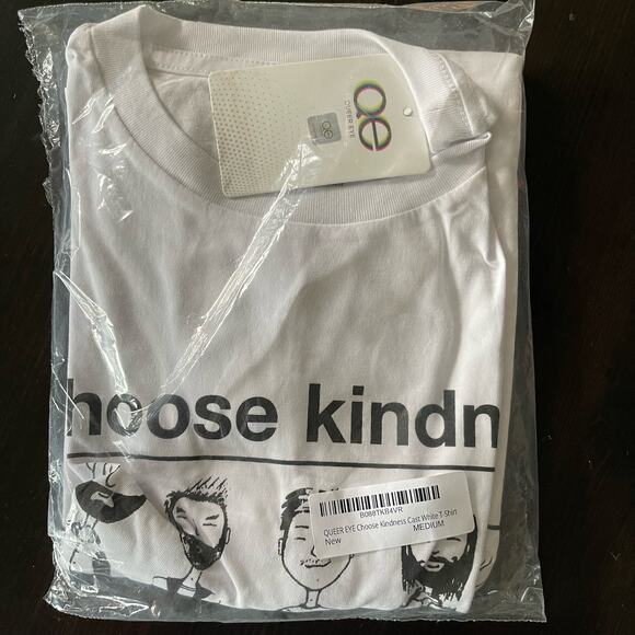Queer Eye Choose Kindness White T-Shirt Black Graphic QE Sz Medium NWT - Picture 3 of 6